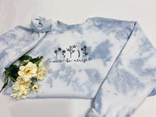 Load image into Gallery viewer, Fine Line Floral Crewneck
